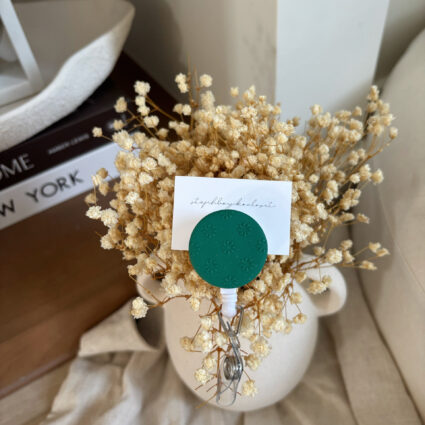 GREEN DAISIES | badge reel